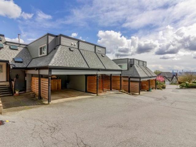 116 2 Atlin Place, Coquitlam, BC, V3C 5B1 townhouse for sale | Listing ID R3110 | Royal LePage