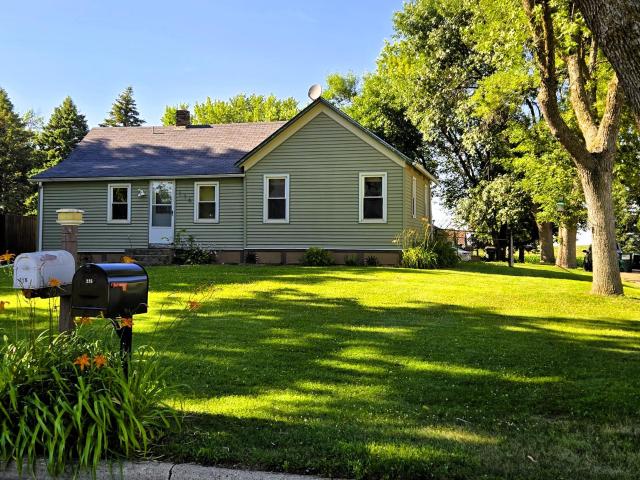 116 2nd Street NE