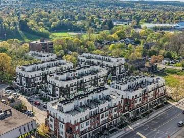 116 600 Alex Gardner Circle, Aurora, ON, L4G 3G5 townhouse for sale | Listing ID N13144 | Royal LePage