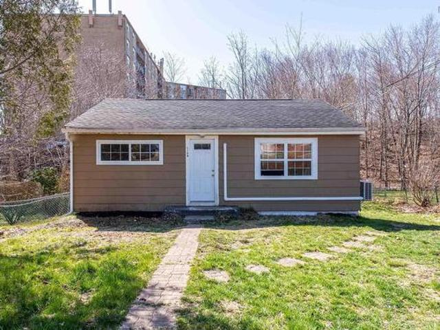 116 Coronation Avenue, Halifax, NS, B3N 2N1 house for sale | Listing ID 202619 | Royal LePage