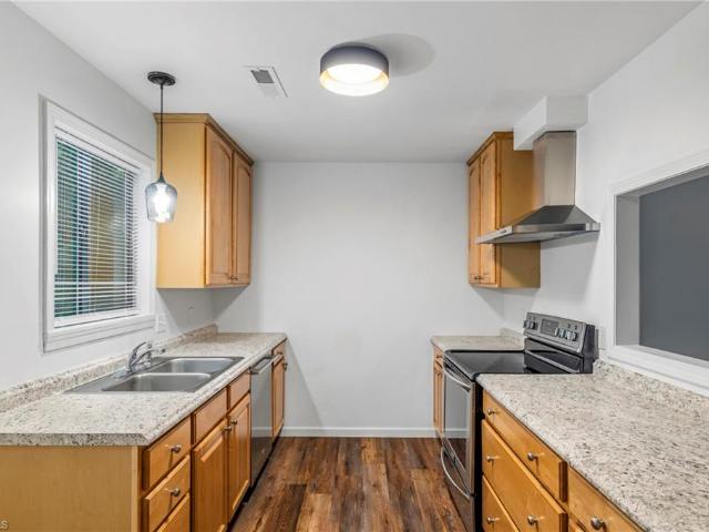 116 Cloister Oaks Circle