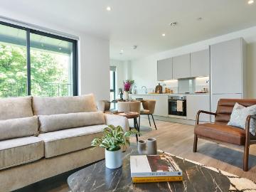 116 Assay Apartments, Station View GU1 2 bed apartment to rent £2,485 pcm £573 pw