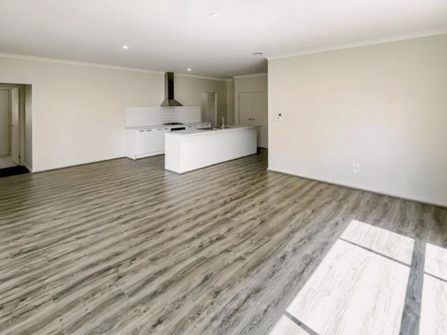 116 Bensonhurst Parade, Point Cook, Melbourne