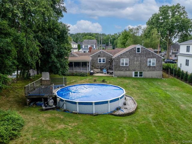 116 Bradford Avenue