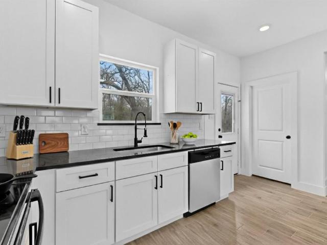116 Garner Dr, Mabank, TX 75156 | MLS #21135