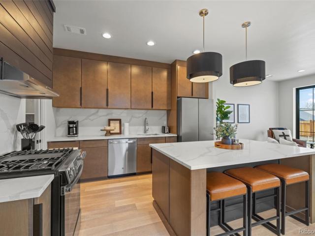 116 E 13th Street