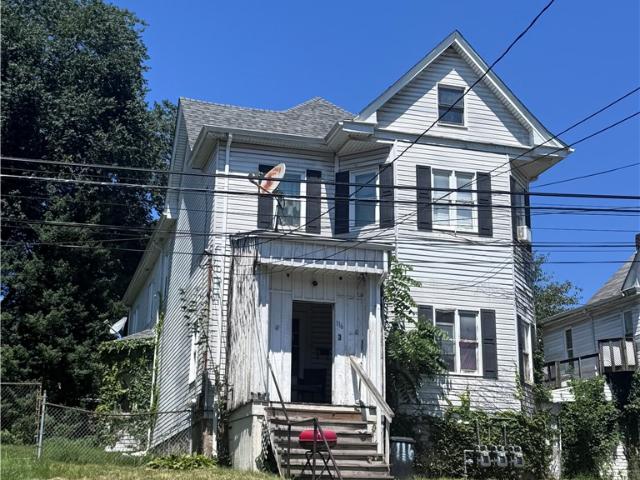 116 Hall Ave