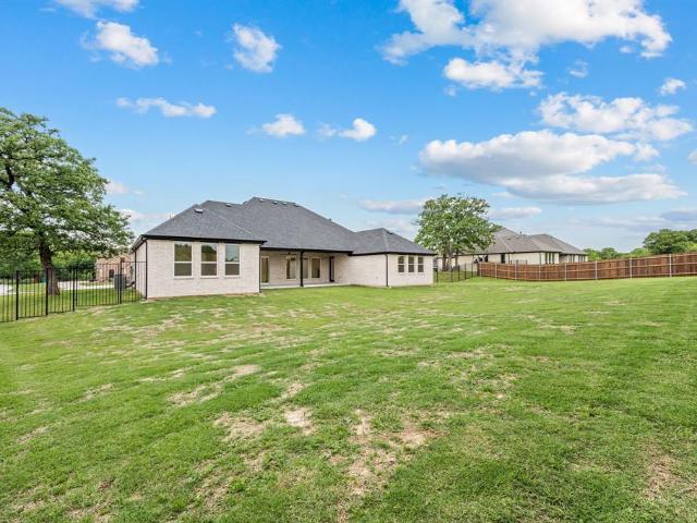 116 Oak Grove Ln, Boyd, TX 76023 | MLS #21282