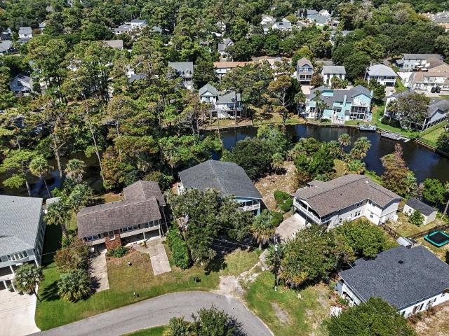 116 Lake Ct