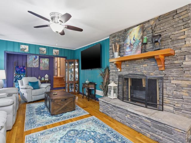 116 Lakeshore Drive