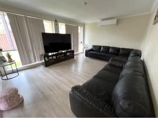 1/16 Murrumburrah Street, WAKELEY Apartment for rent Listed b.