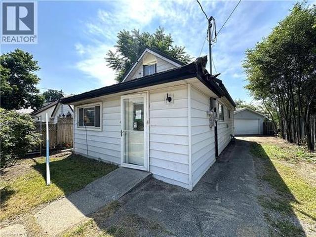 116 Sovereen Street, Delhi, ON, N4B 1L8 house for sale | Listing ID 40848 | Royal LePage