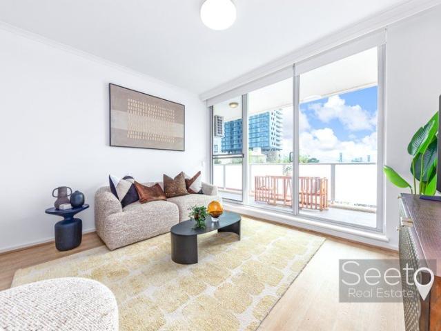 116 SQM | Low Strata, North Facing Top Floor Corner, 1 Minute to Station