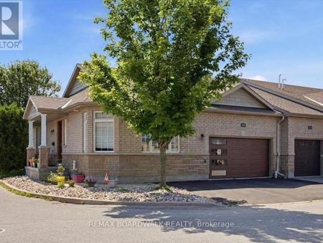 116 Passageway Private, Ottawa, ON, K2M 1H6 house for sale | Listing ID X13554 | Royal LePage
