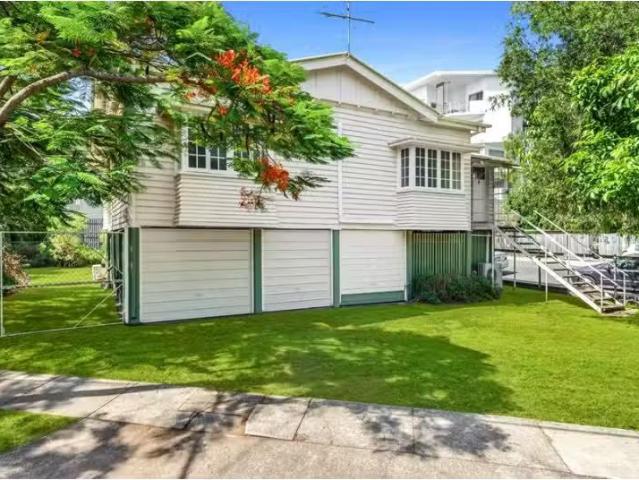 116 Pearson Street, KANGAROO POINT House for rent Listed by H.