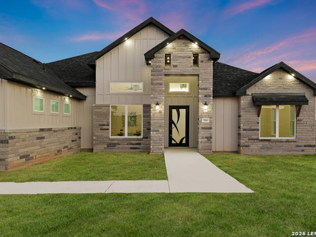 116 Pioneer Dr