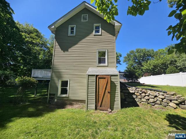 116 Railroad Avenue