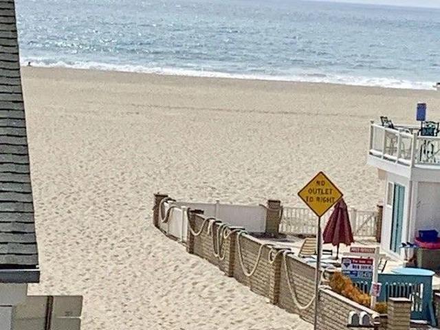 116 W Channel Islands Boulevard, Oxnard, US, CA
