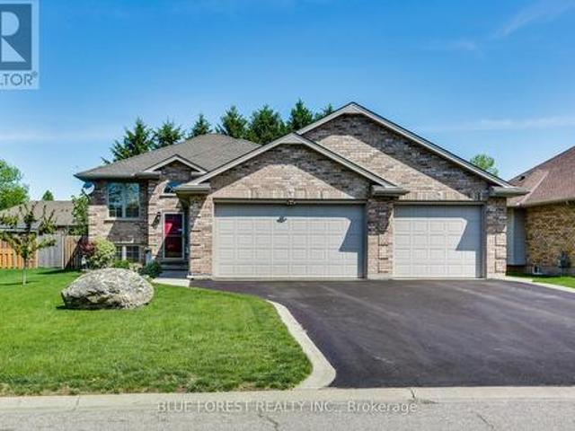 116 Woodvale Drive, Thames Centre Dorchester, ON, N0L 1G3 house for sale | Listing ID X13206 | Royal LePage