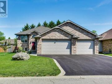 116 Woodvale Drive, Thames Centre Dorchester, ON, N0L 1G3 house for sale | Listing ID X13206 | Royal LePage