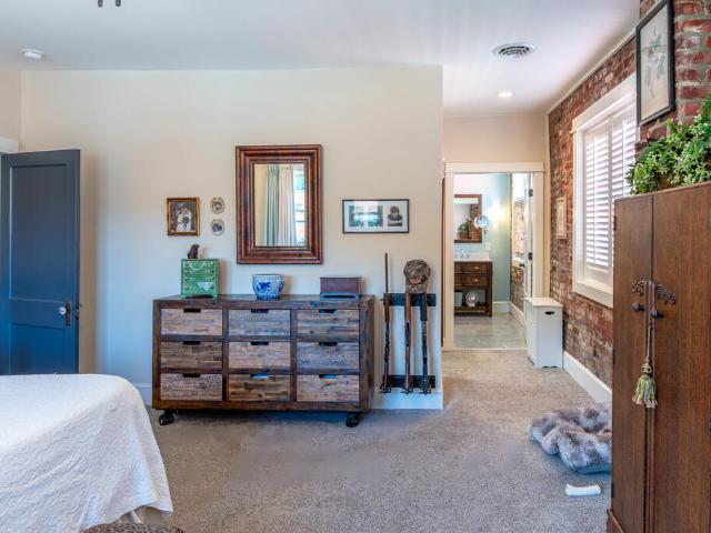 116 West Main St