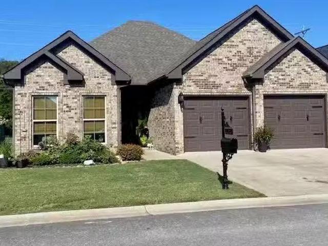 116 WILLOW DR, TUSCUMBIA, AL 35674
