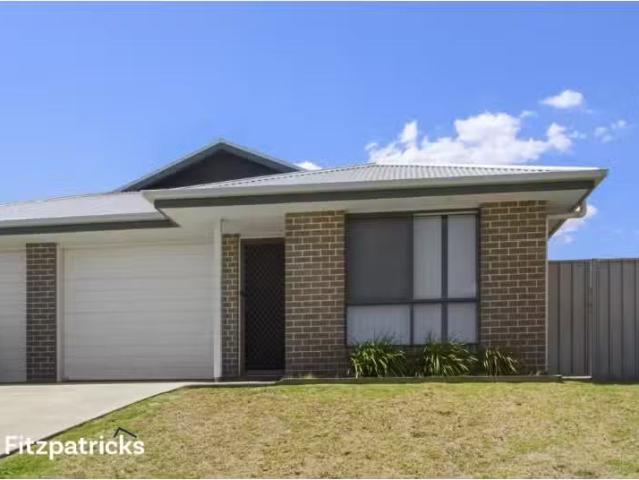 1/16 Turramia Crescent, Gobbagombalin Apartment for rent List.