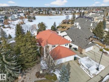 Twin Brooks, Edmonton, Alberta - Garden