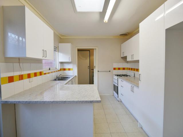 116A Fremantle RoadGosnells WA 6110, Australia
