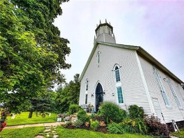 Commercial for rent in Albert - Office room