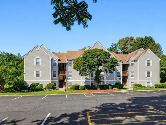 1175 Washington Green