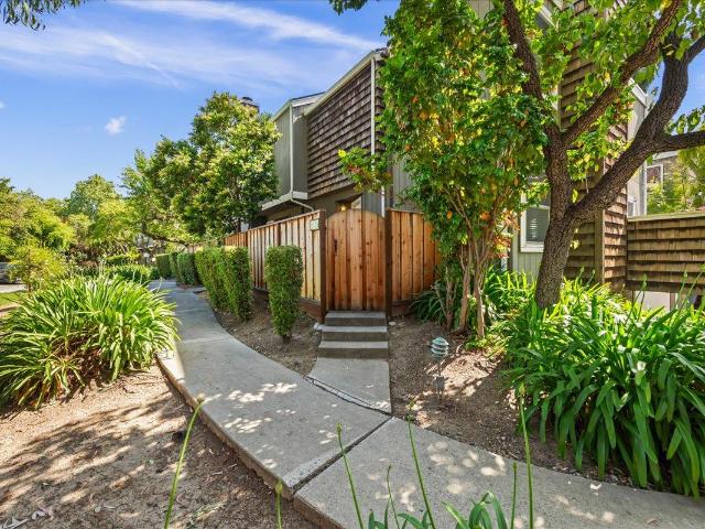 1176 Bird Avenue