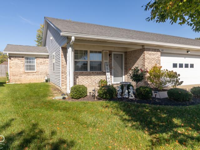 1176 E Apple Lake Drive