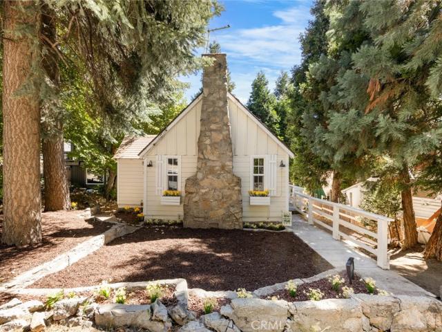 1177 Bear Springs Rd, Rimforest, CA 92378 | MLS #PW26162