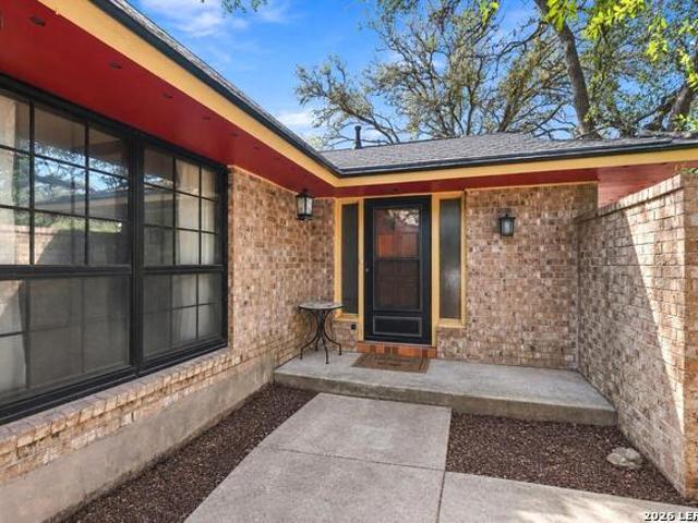 11706 Raindrop Dr