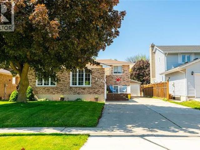 1170 Cathcart Boulevard, Sarnia, ON, N7S 2H5 house for sale | Listing ID 26012 | Royal LePage