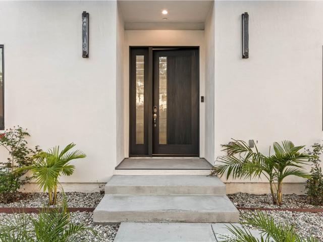 1170 S Lucerne Blvd, Los Angeles, CA 90019 | MLS #26859