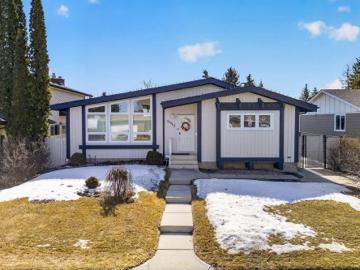 Blue Quill, Edmonton, Alberta - Patio, Garden