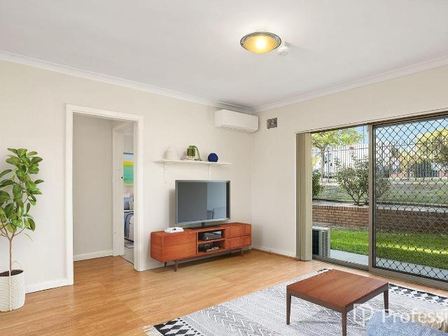 1/171 Hubert StreetEast Victoria Park WA 6101, Australia