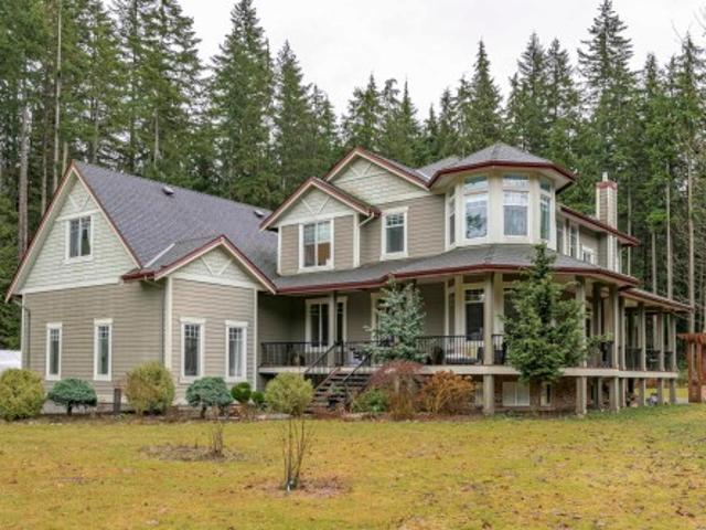 11722 Street, Maple Ridge, BC, V2W 1Y9 house for sale | Listing ID R3102 | Royal LePage