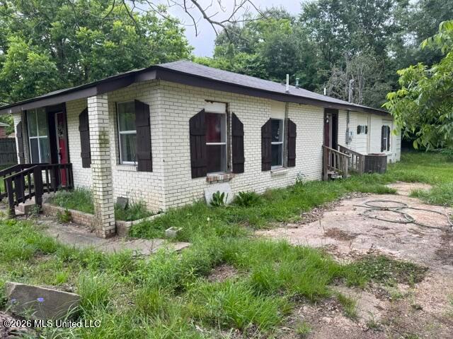 1172 Main Street