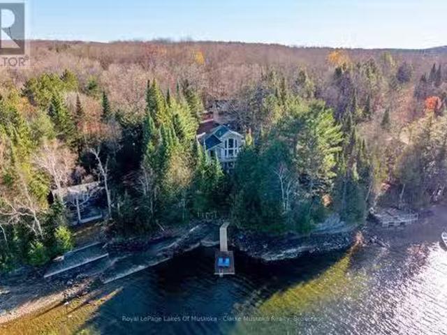 1172 Wilkinson Road, Dysart Et Al Dysart, ON, P1L 0A3 Luxu.