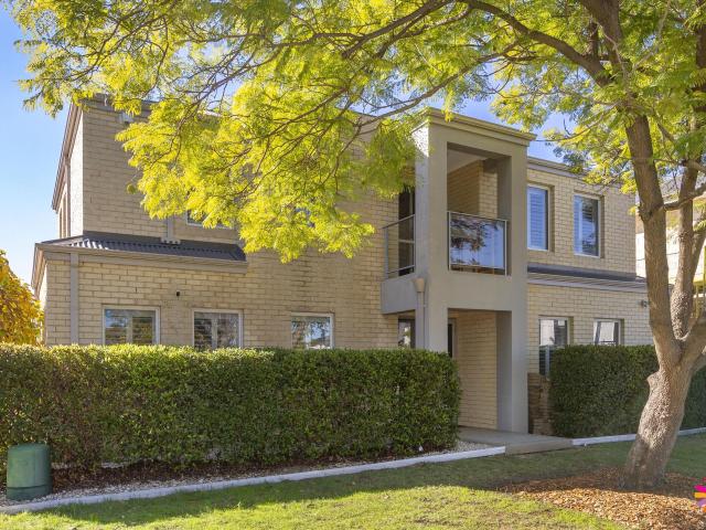1/173 Surrey Road Rivervale WA 6103