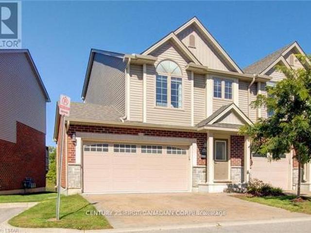 117 1 Fanshawe Park Road E, London North C, ON, N5X 0K9 townhouse for lease | Listing ID X13687 | Royal LePage