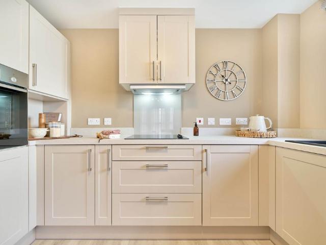 117 Canterbury Road, Westgate on Sea CT8 1 bed retirement property to rent £2,180 pcm £503 pw