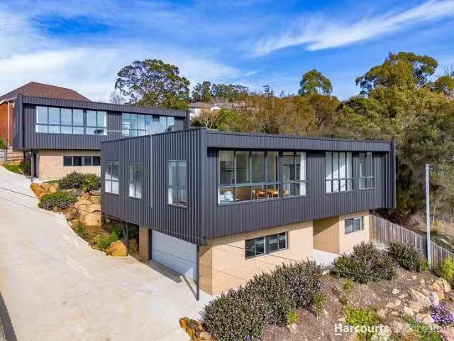 1/17 Cherry Road, Trevallyn, TAS 7250