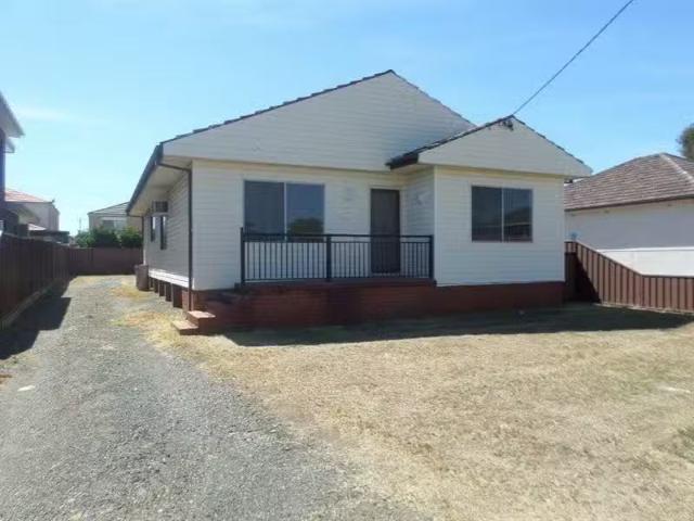 117 Cumberland Road, GREYSTANES House for rent Listed by Chri.