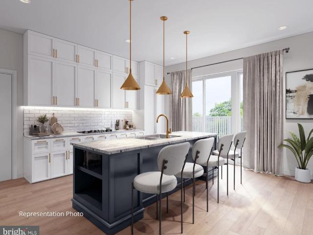 117 Blackford Boulevard # 201