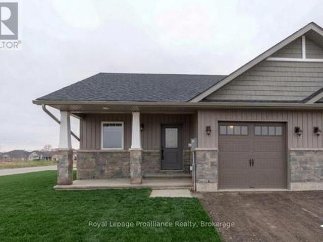 117 Farrington Crescent, Prince Edward County Picton Ward, ON, K0K 2T0 house for sale | Listing ID X12534 | Royal LePage