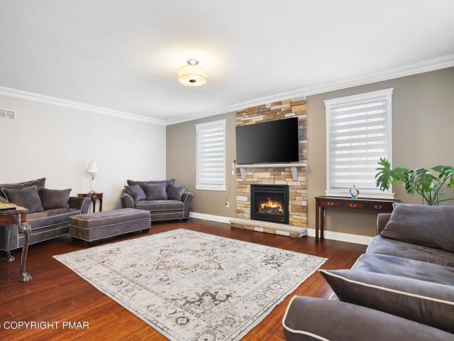117 Fernwood Rd, Bushkill, PA